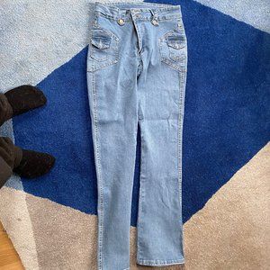 (Barely worn) Emmiol Button and zipper jeans